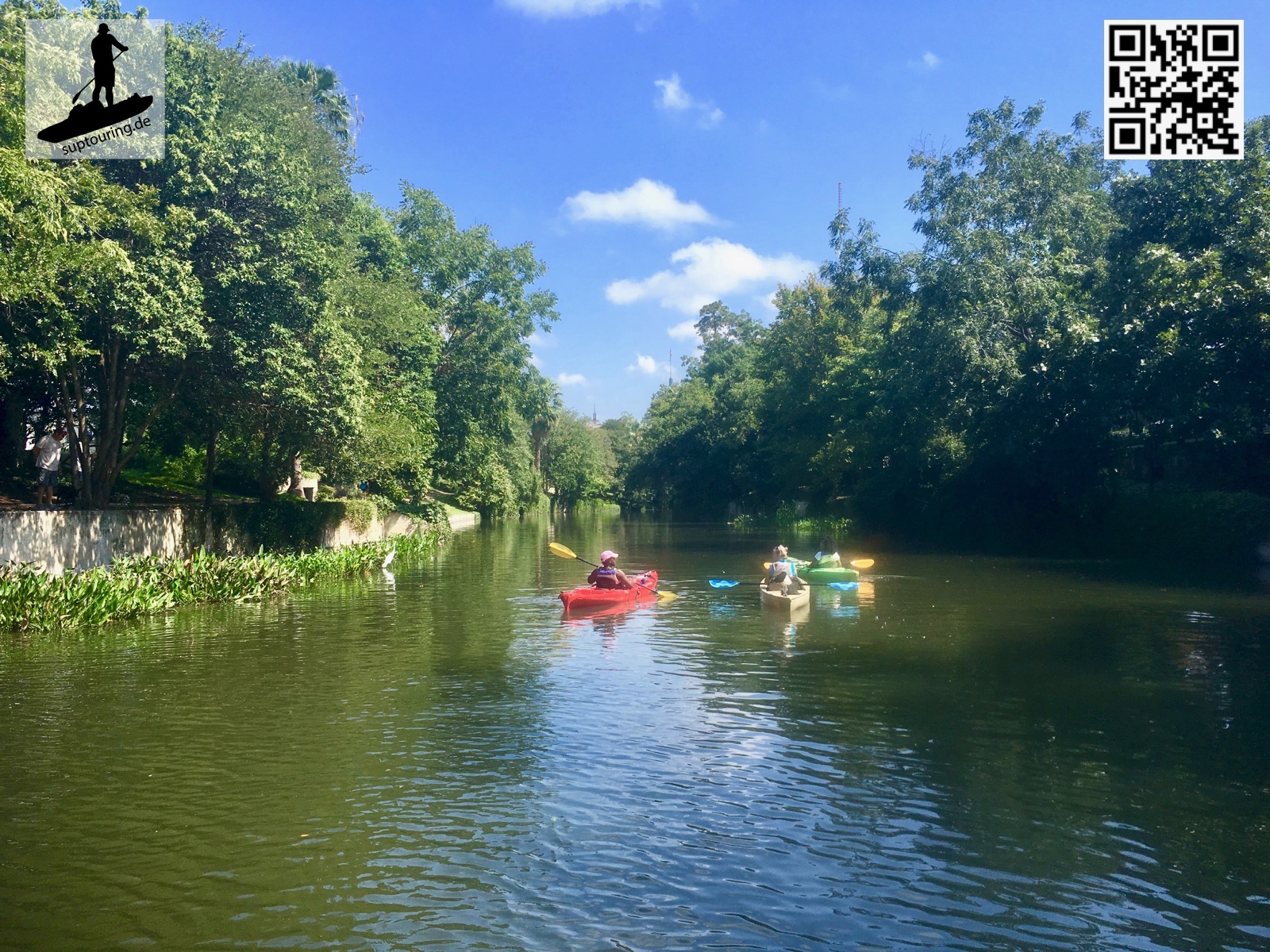 Andere Paddler auf dem San Antonio River