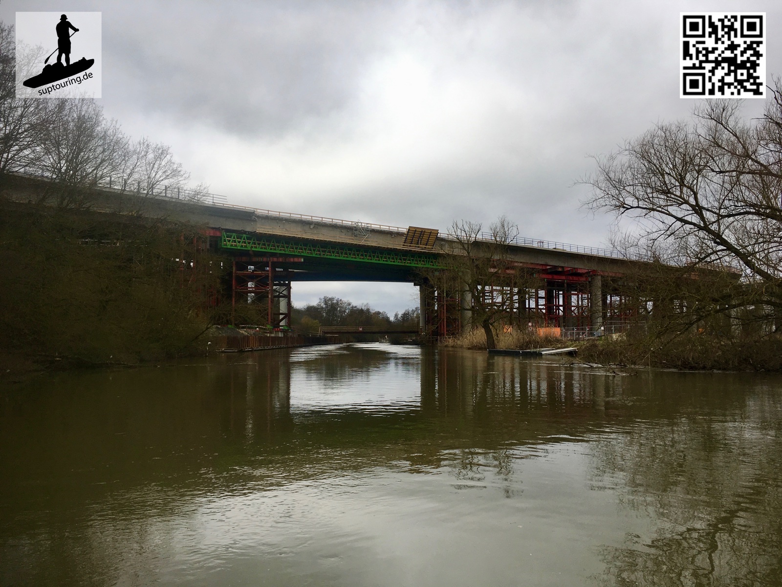 Eine neue Brücke entsteht